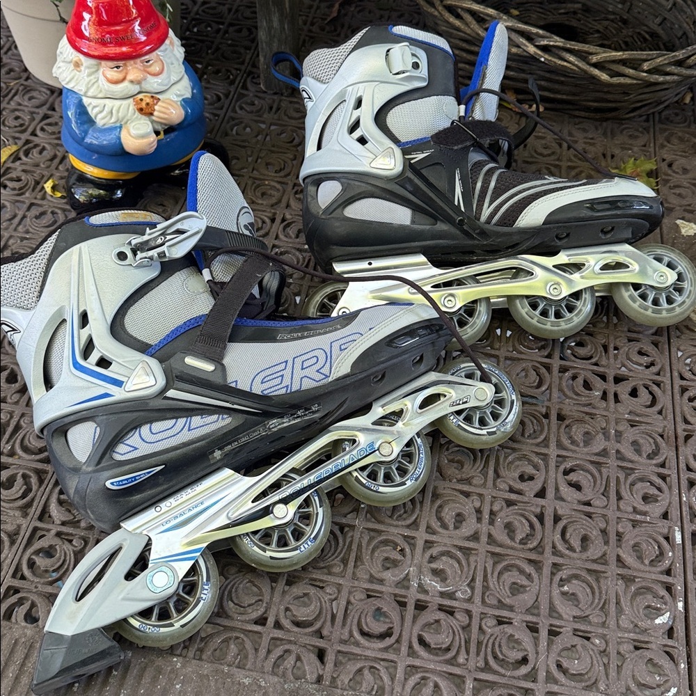 Rollerblade Inline Skates in Gray and Blue. Men’s adult Size 12. Hardly used.